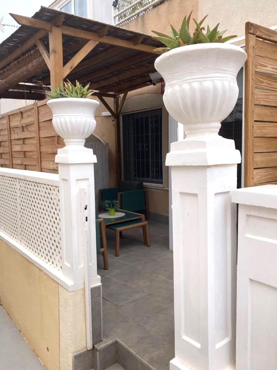 1 camera da letto Bungalow in vendita in Torrevieja con piscina - 114.900 € (Rif: 9869524)