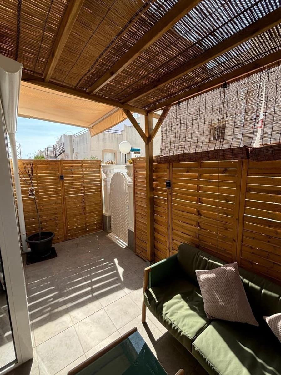 1 camera da letto Bungalow in vendita in Torrevieja con piscina - 114.900 € (Rif: 9869524)
