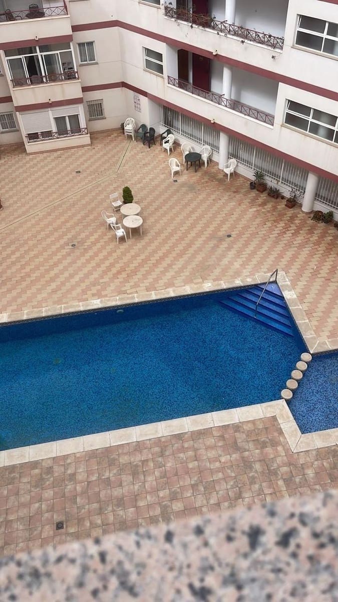 1 soveværelse Lejlighed til salg i Torrevieja med swimmingpool - € 119.900 (Ref: 9869527)