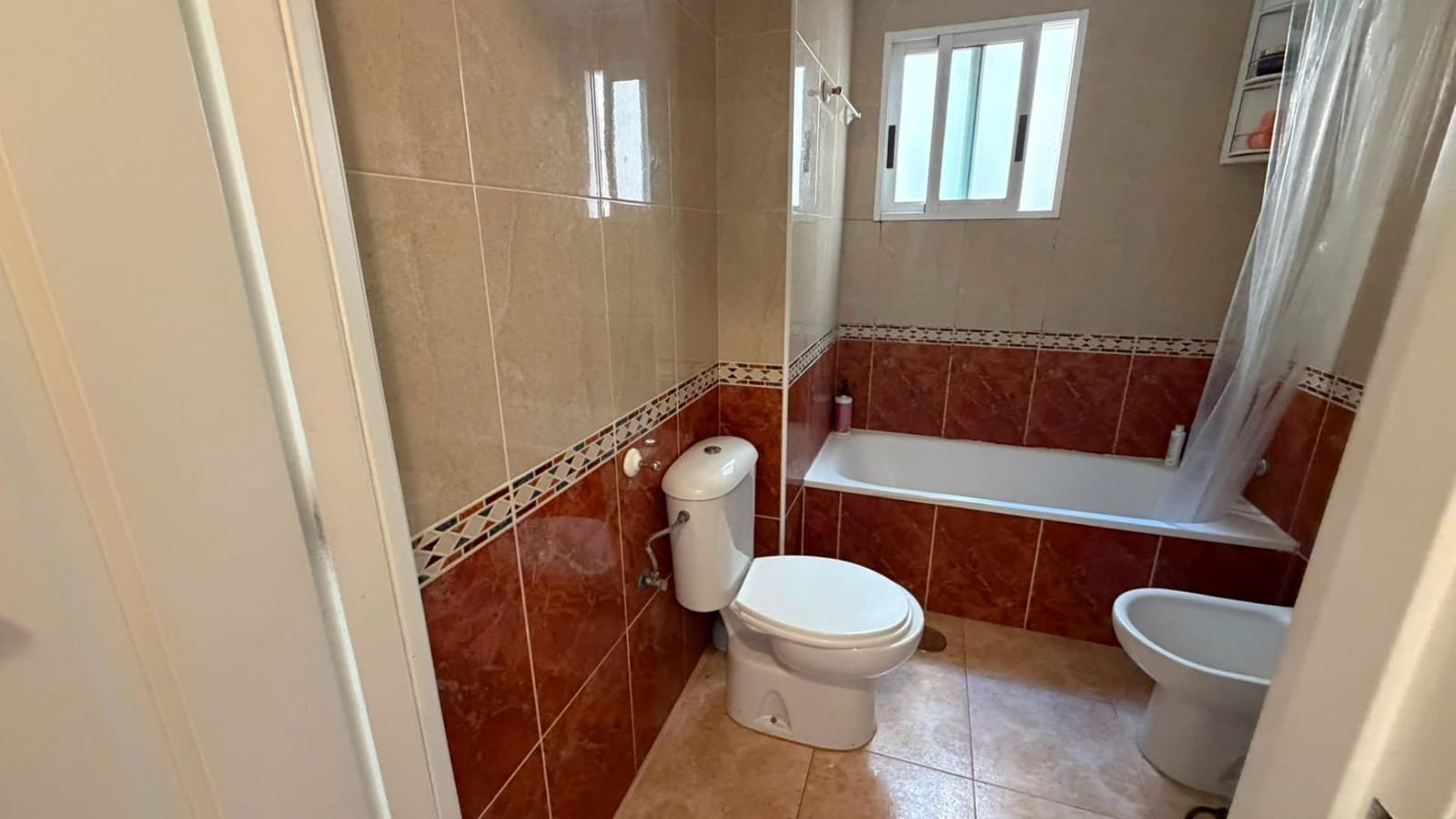 1 soveværelse Lejlighed til salg i Torrevieja med swimmingpool - € 112.000 (Ref: 9869527)