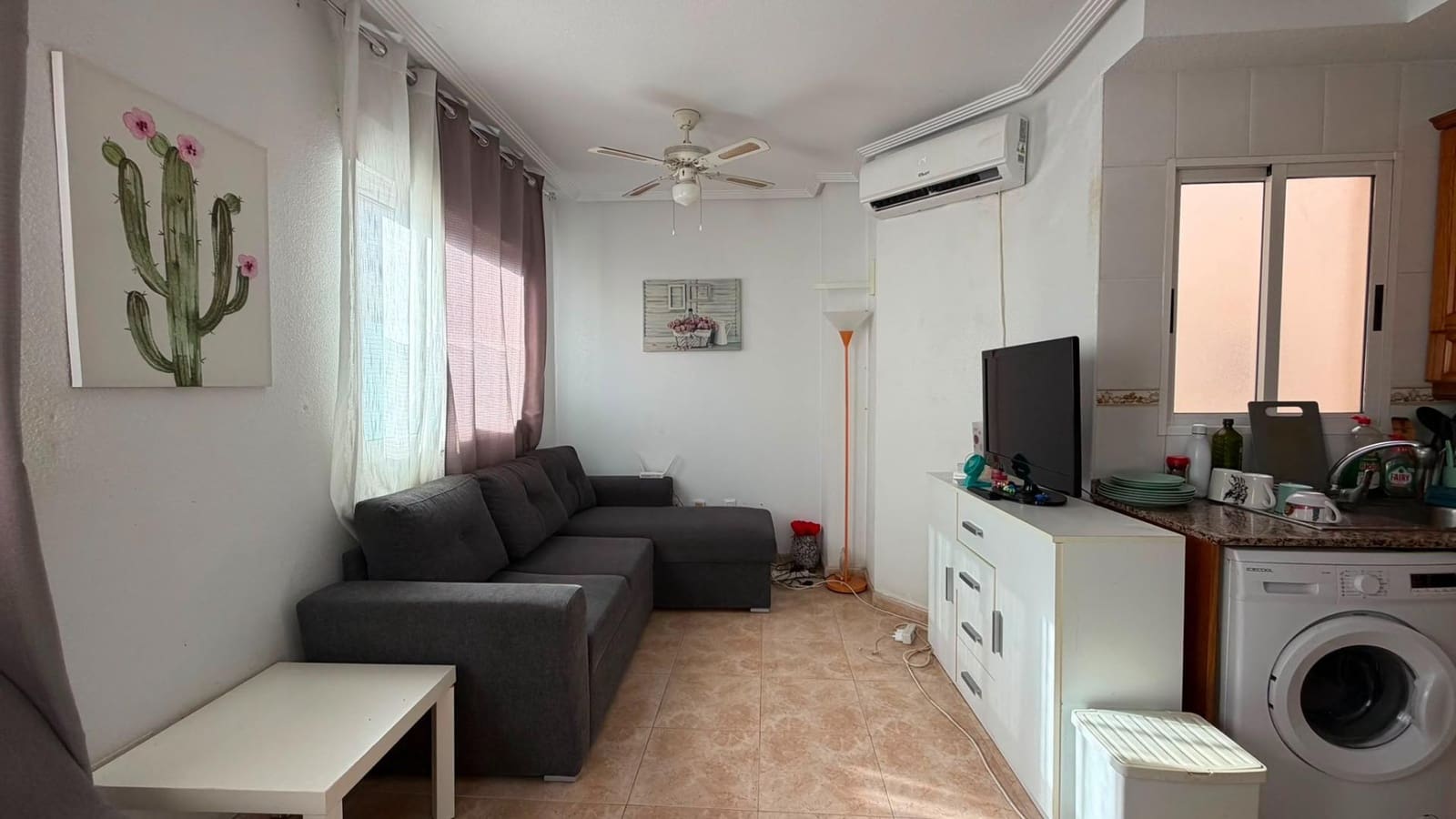 1 soveværelse Lejlighed til salg i Torrevieja med swimmingpool - € 112.000 (Ref: 9869527)
