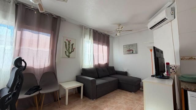 1 makuuhuone Huoneisto myytävänä paikassa Antonio Machado, Torrevieja mukana uima-altaan - 115 000 € (Ref: 9869527)
