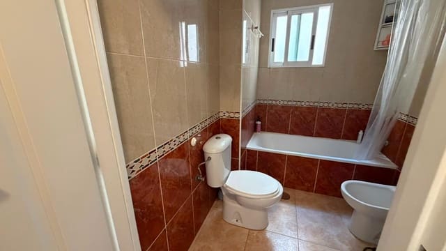 1 makuuhuone Huoneisto myytävänä paikassa Antonio Machado, Torrevieja mukana uima-altaan - 115 000 € (Ref: 9869527)