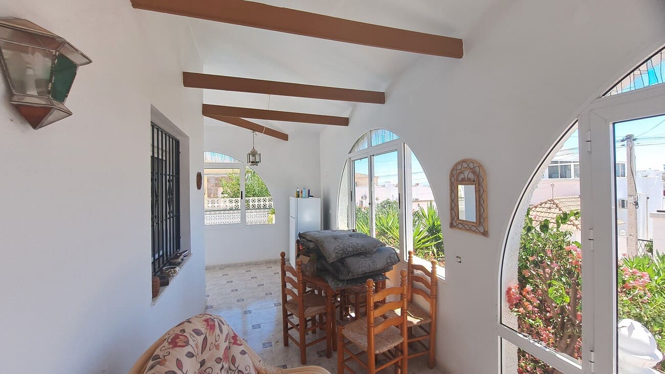 3 bedroom Villa for sale in San Miguel de Salinas with pool garage - € 350,000 (Ref: 9869532)