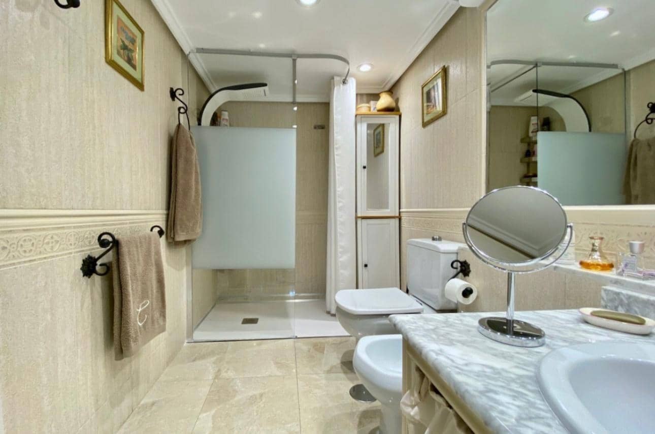 2 camera da letto Appartamento in vendita in Torrevieja con piscina - 319.000 € (Rif: 9869533)