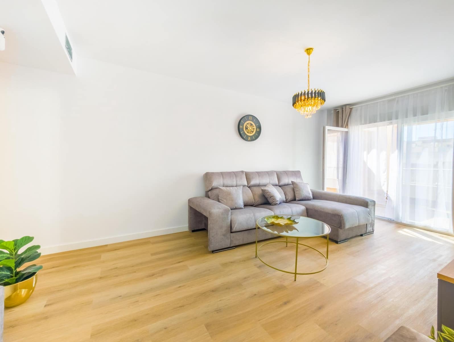 3 makuuhuone Huoneisto myytävänä paikassa Torrevieja - 284 900 € (Ref: 9869536)