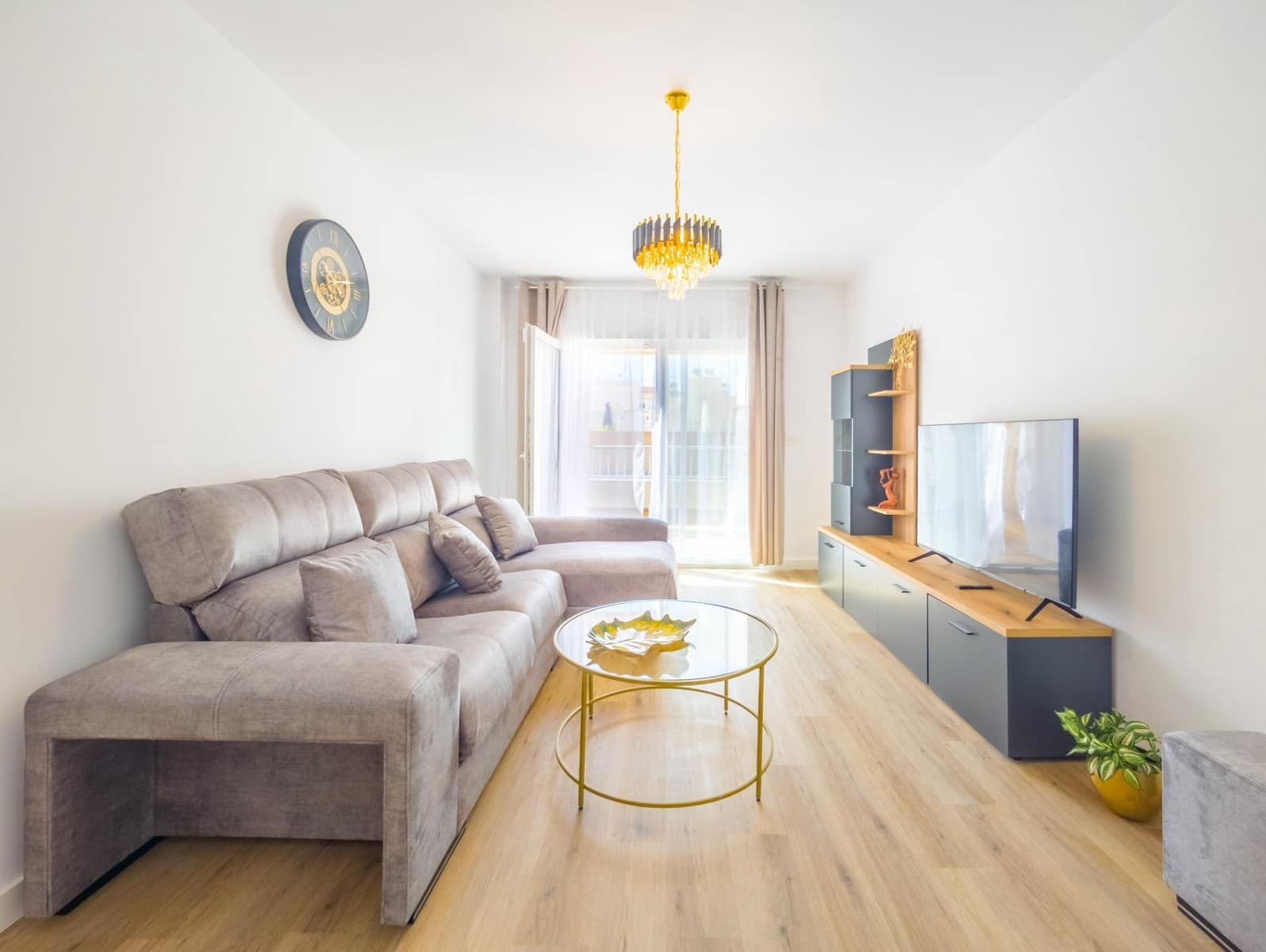 3 makuuhuone Huoneisto myytävänä paikassa Torrevieja - 284 900 € (Ref: 9869536)