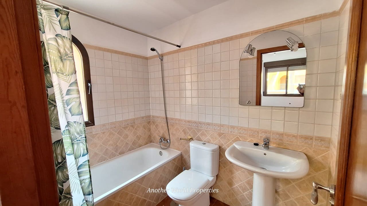 2 bedroom Villa for sale in Isla Plana with pool garage - € 249,999 (Ref: 9869545)
