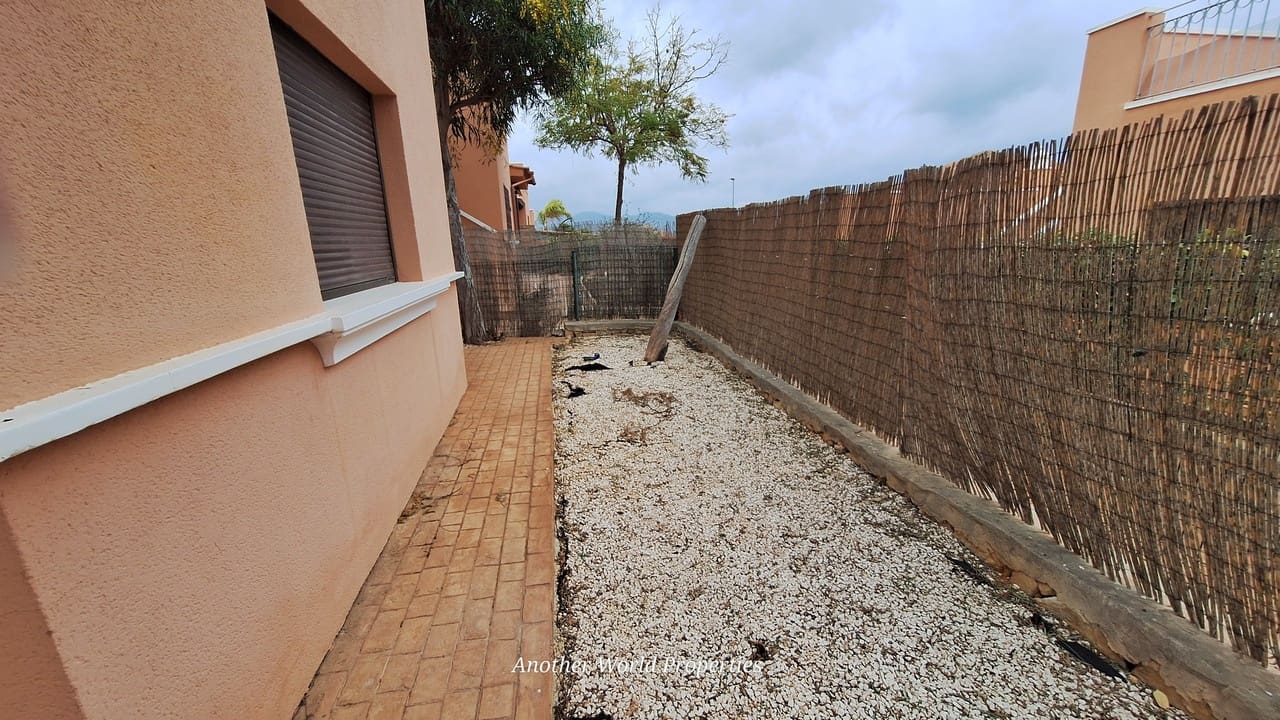 2 bedroom Villa for sale in Isla Plana with pool garage - € 249,999 (Ref: 9869545)