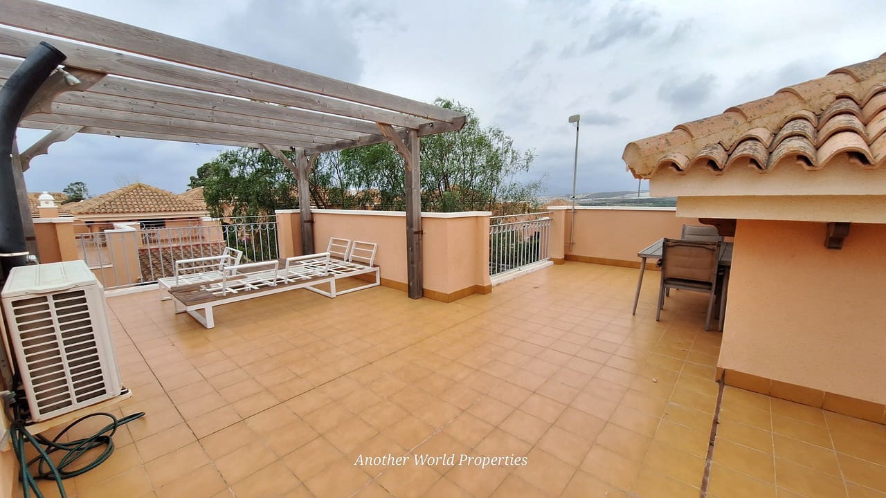 2 bedroom Villa for sale in Isla Plana with pool garage - € 249,999 (Ref: 9869545)