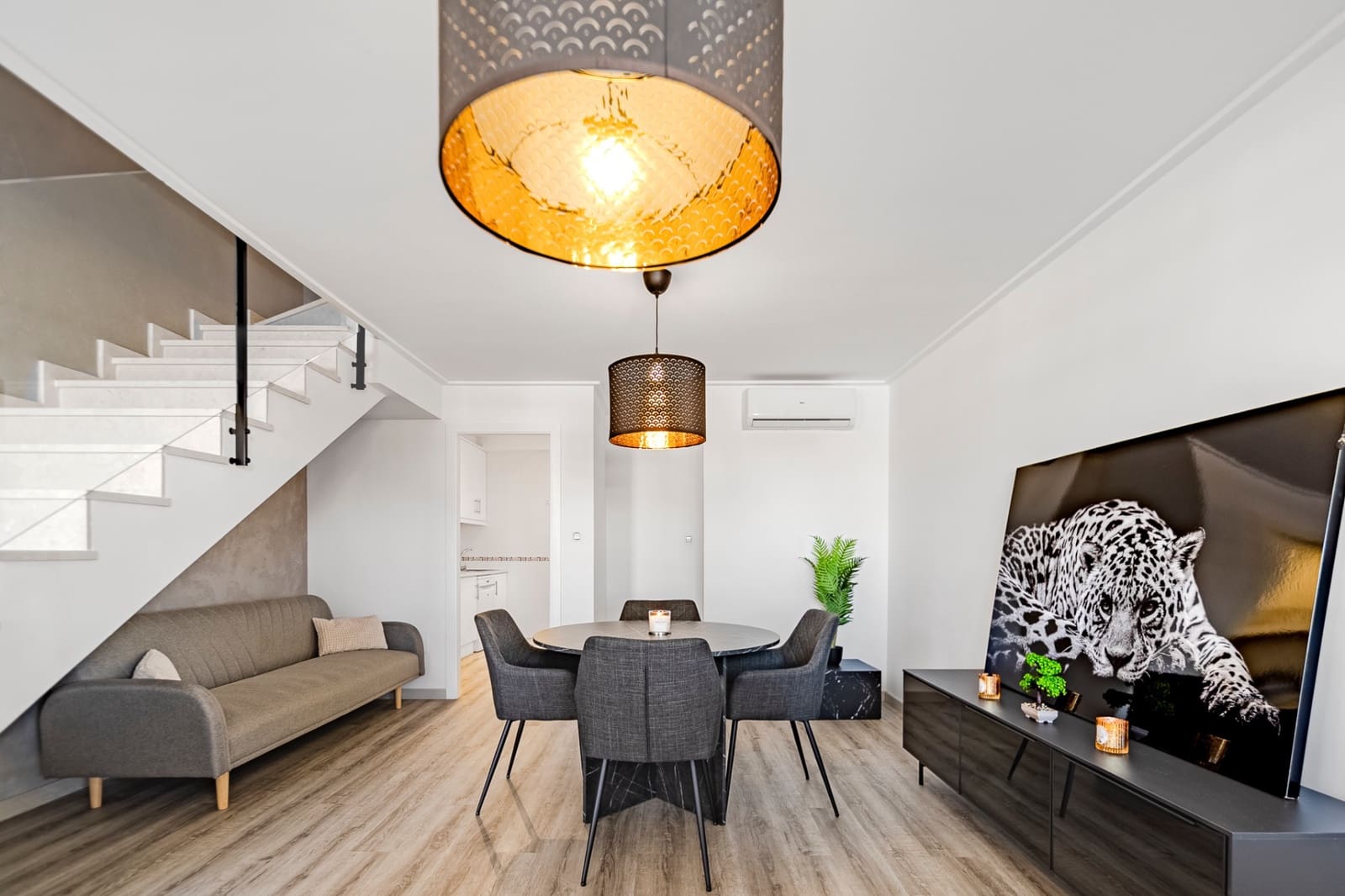 3 makuuhuone Omakotitalo myytävänä paikassa Los Balcones mukana uima-altaan 
autotalli - 315 000 € (Ref: 9869572)