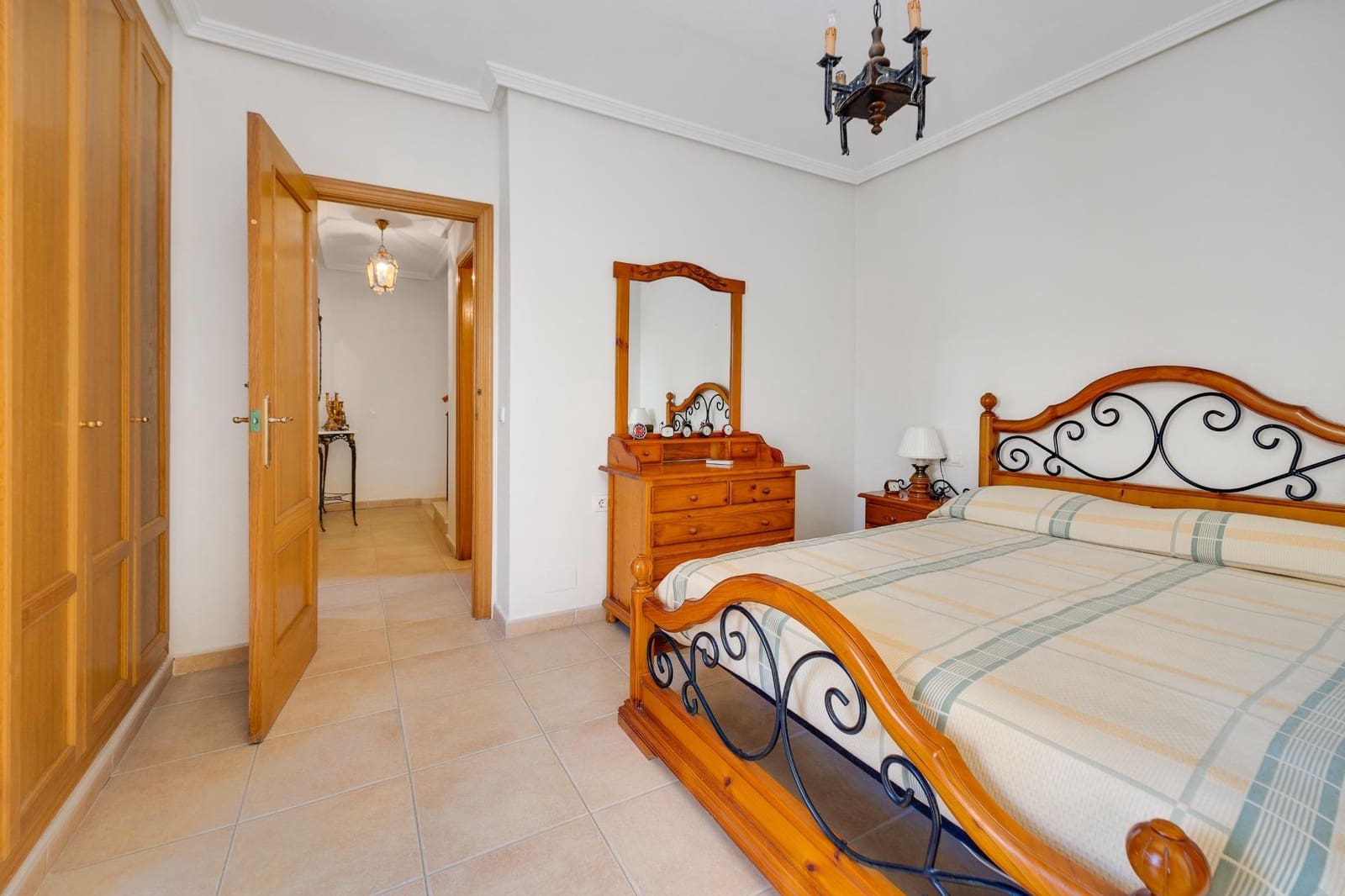 3 sovrum Hus till salu i Torrevieja med pool - 215 000 € (Ref: 9879507)