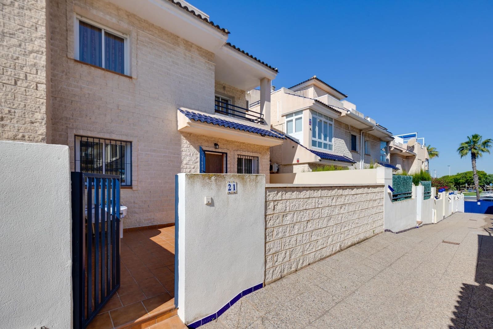 3 sovrum Hus till salu i Torrevieja med pool - 215 000 € (Ref: 9879507)