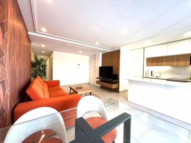 3 soveværelse Penthouse til salg i Las Piscinas Naturales, Torrevieja med swimmingpool - € 399.000 (Ref: 9888284)