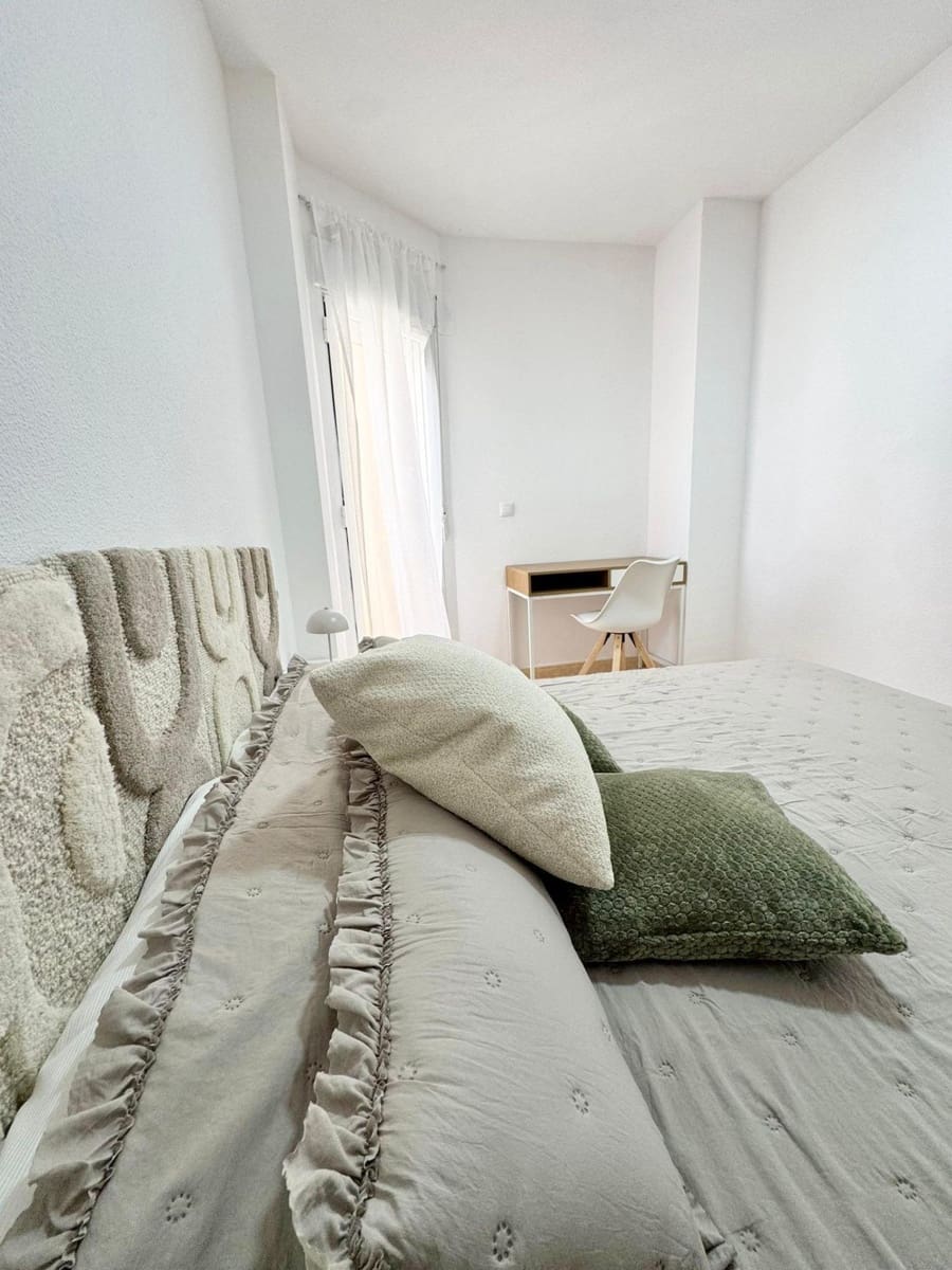 2 soveværelse Lejlighed til salg i Torrevieja - € 144.000 (Ref: 9888299)