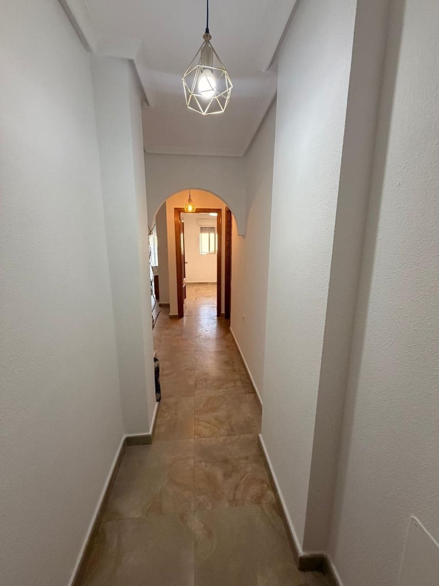 2 Zimmer Apartment zu verkaufen in Jacarilla - 140.000 € (Ref: 9897247)