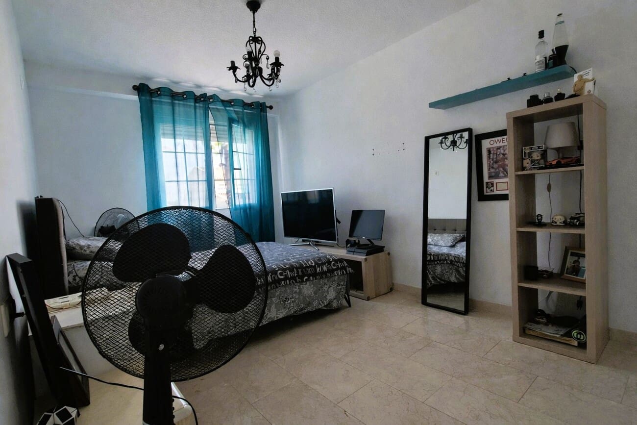 4 bedroom Townhouse for sale in Los Dolses with pool garage - € 295,000 (Ref: 9902225)