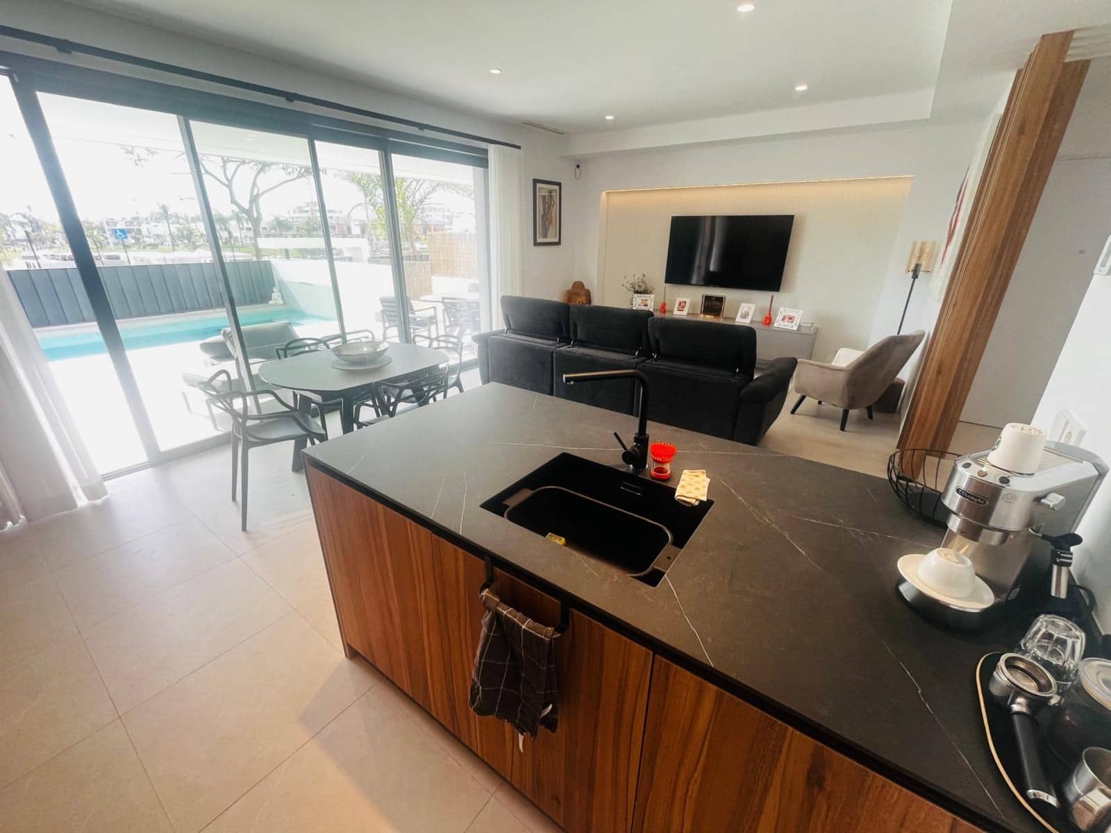 4 slaapkamer Villa te koop in Torre-Pacheco met zwembad garage - € 650.000 (Ref: 9902226)