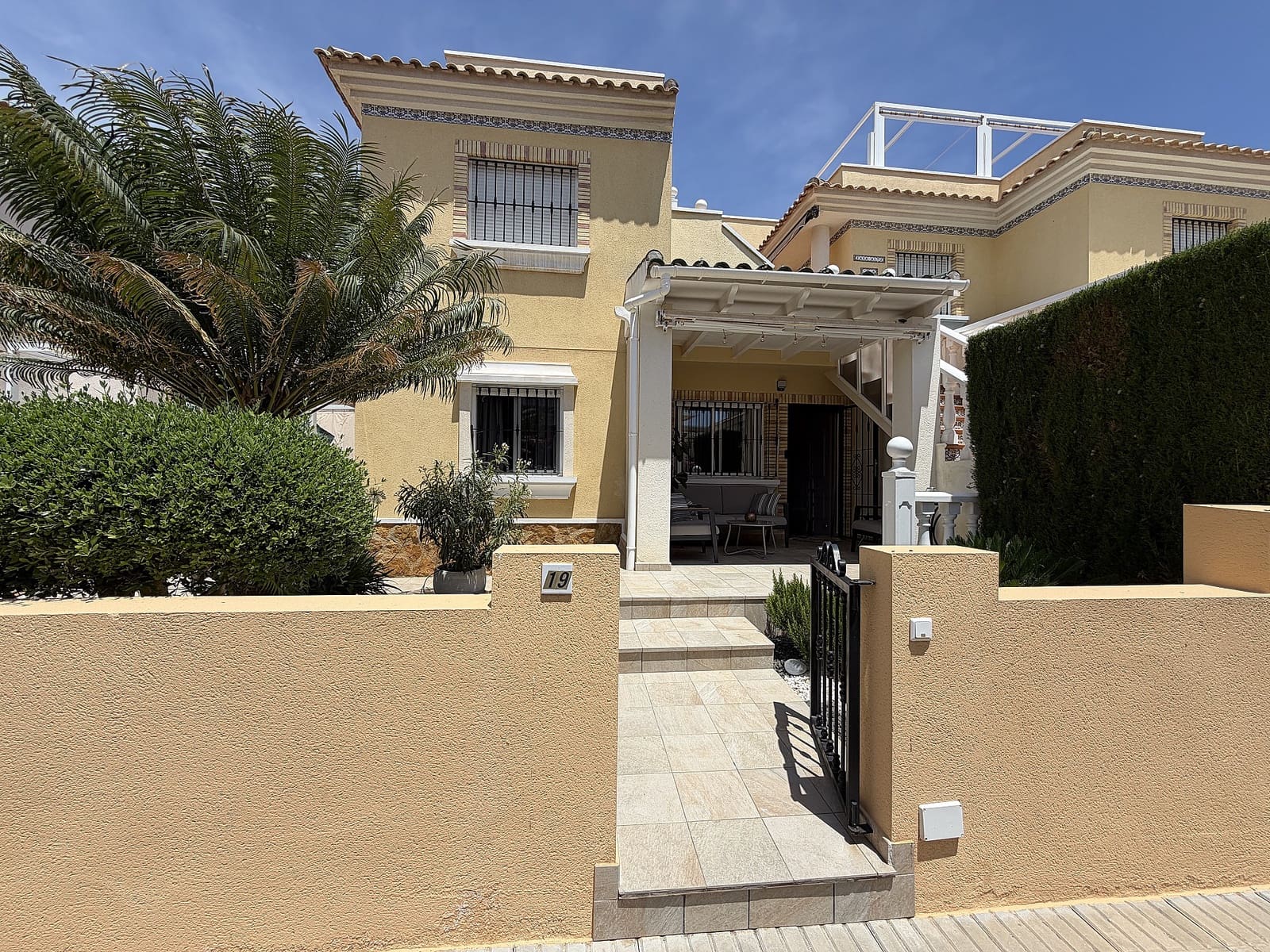 2 slaapkamer Appartement te koop in Orihuela Costa - € 239.000 (Ref: 9902234)