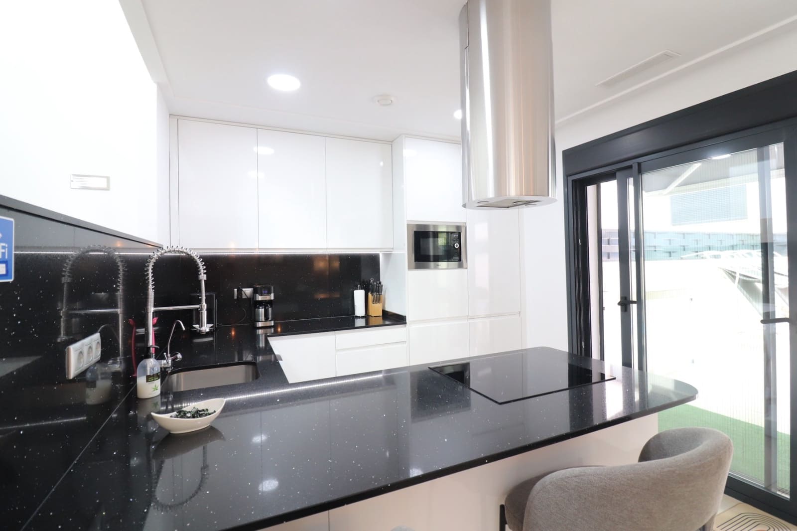 3 bedroom Villa for sale in Benijofar with pool garage - € 375,000 (Ref: 9902237)