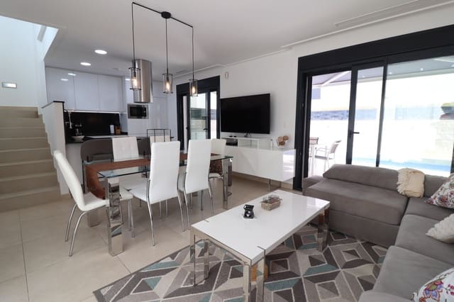 3 slaapkamer Villa te koop in Benijófar met zwembad garage - € 375.000 (Ref: 9902237)