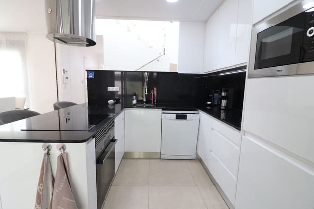 3 slaapkamer Villa te koop in Benijófar met zwembad garage - € 375.000 (Ref: 9902237)