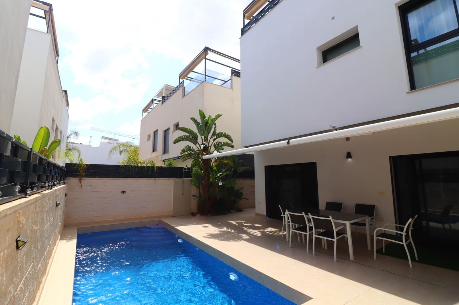 3 bedroom Villa for sale in Benijofar with pool garage - € 375,000 (Ref: 9902237)