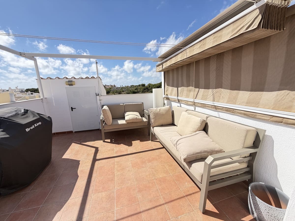 2 bedroom Apartment for sale in Villamartin with pool - € 189,900 (Ref: 9911957)