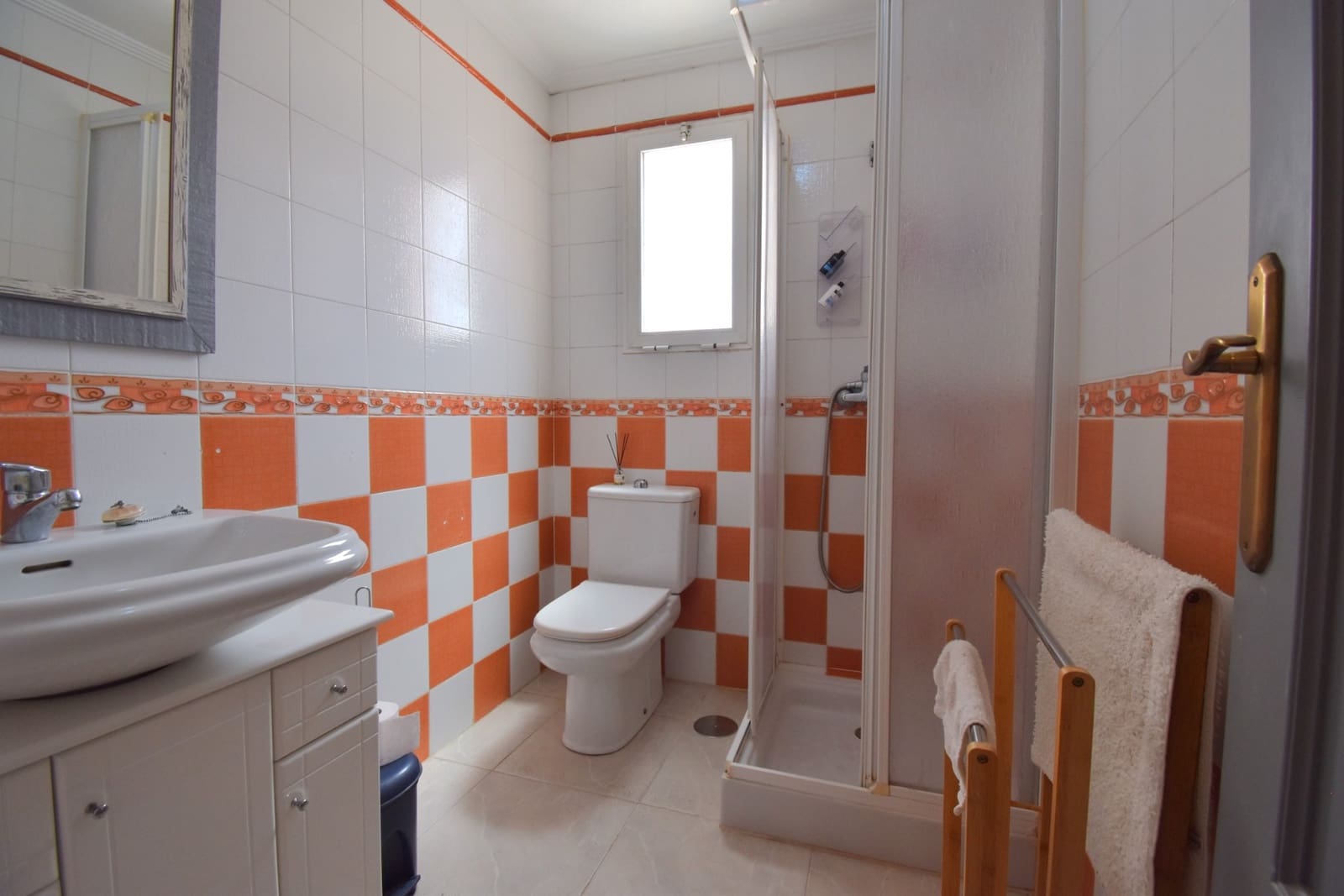 2 soveværelse Lejlighed til salg i Orihuela Costa med swimmingpool garage - € 169.900 (Ref: 9916238)