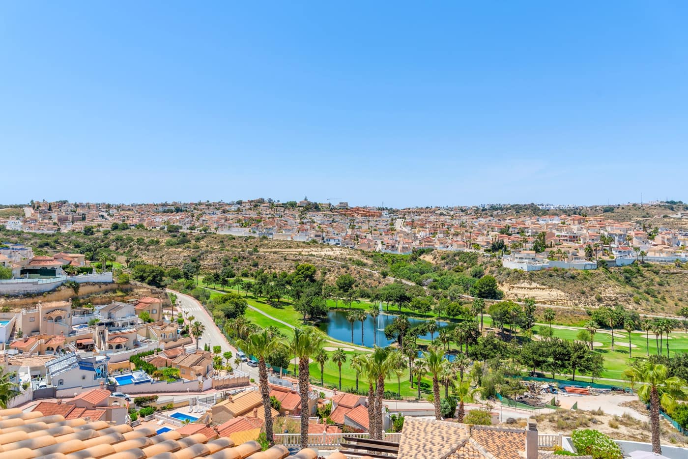 3 bedroom Semi-detached Villa for sale in Ciudad Quesada with pool - € 269,000 (Ref: 9922935)