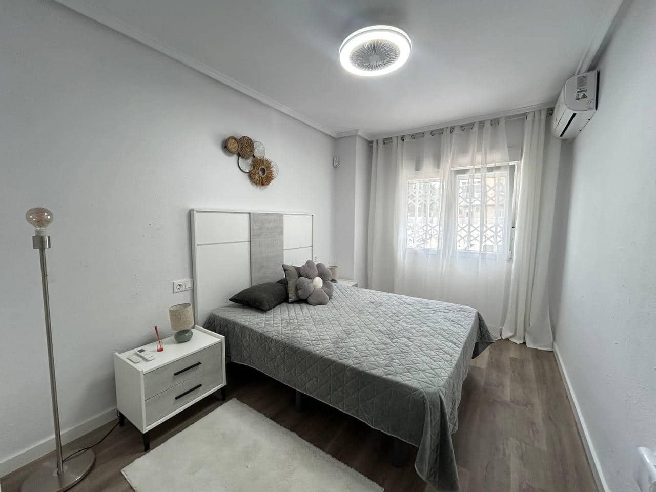 1 quarto Apartamento para venda em Torrevieja - 134 900 € (Ref: 9922940)