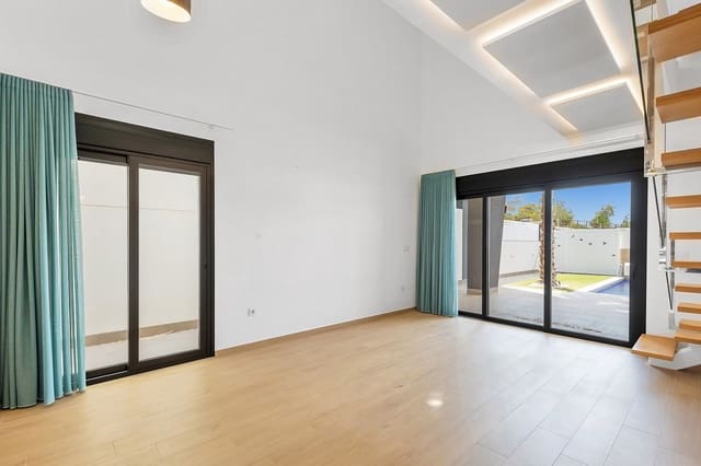 3 soveværelse Villa til salg i Benijófar med swimmingpool - € 599.500 (Ref: 9922947)