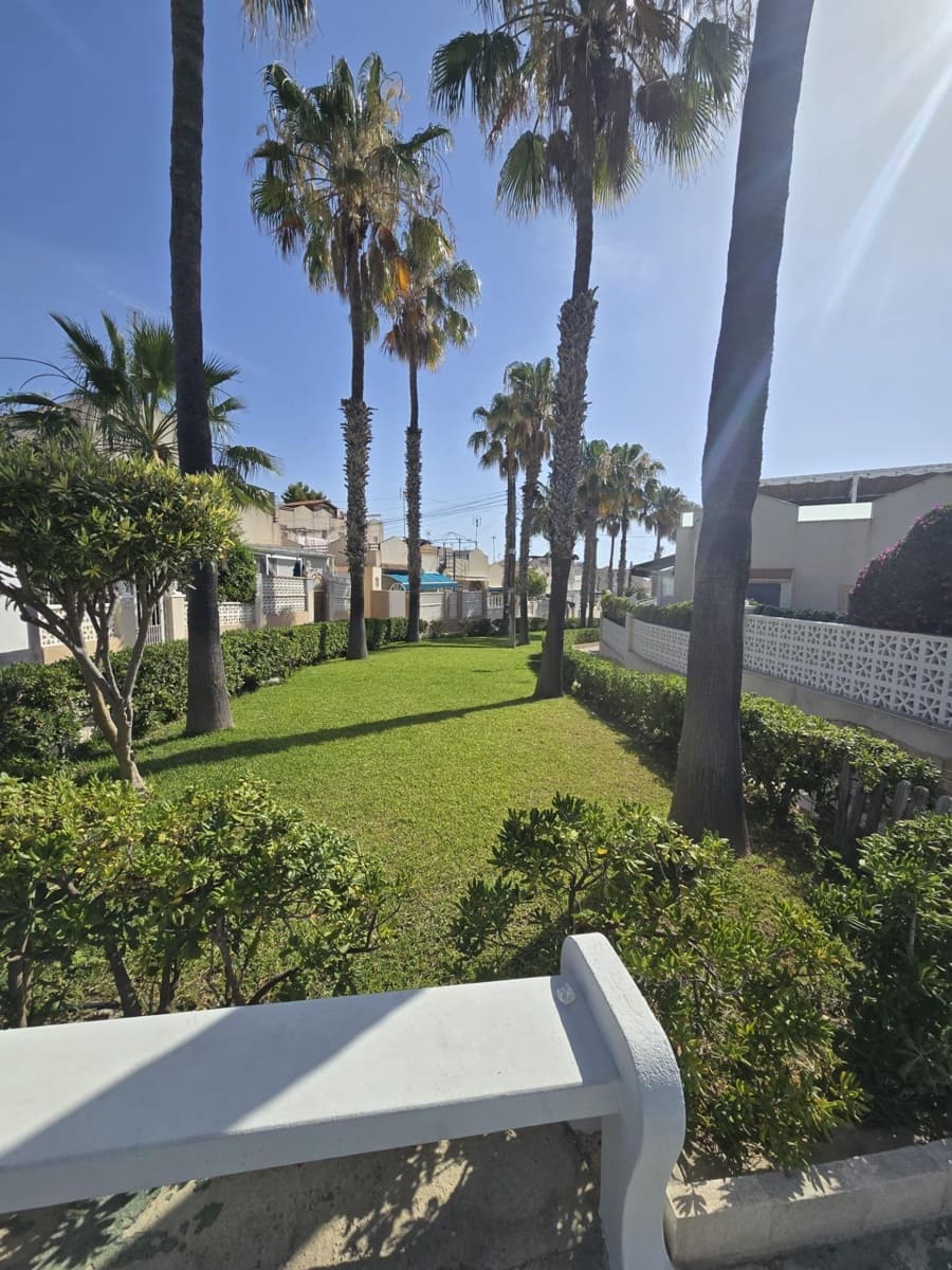 3 soveværelse Bungalow til salg i Torrevieja med swimmingpool - € 134.900 (Ref: 9922953)