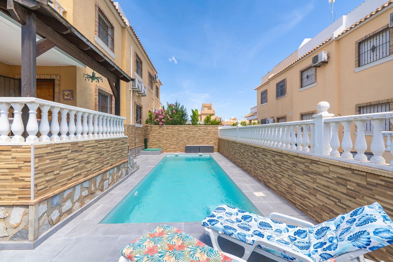 3 soveværelse Villa til salg i Ciudad Quesada med swimmingpool - € 289.000 (Ref: 9922983)