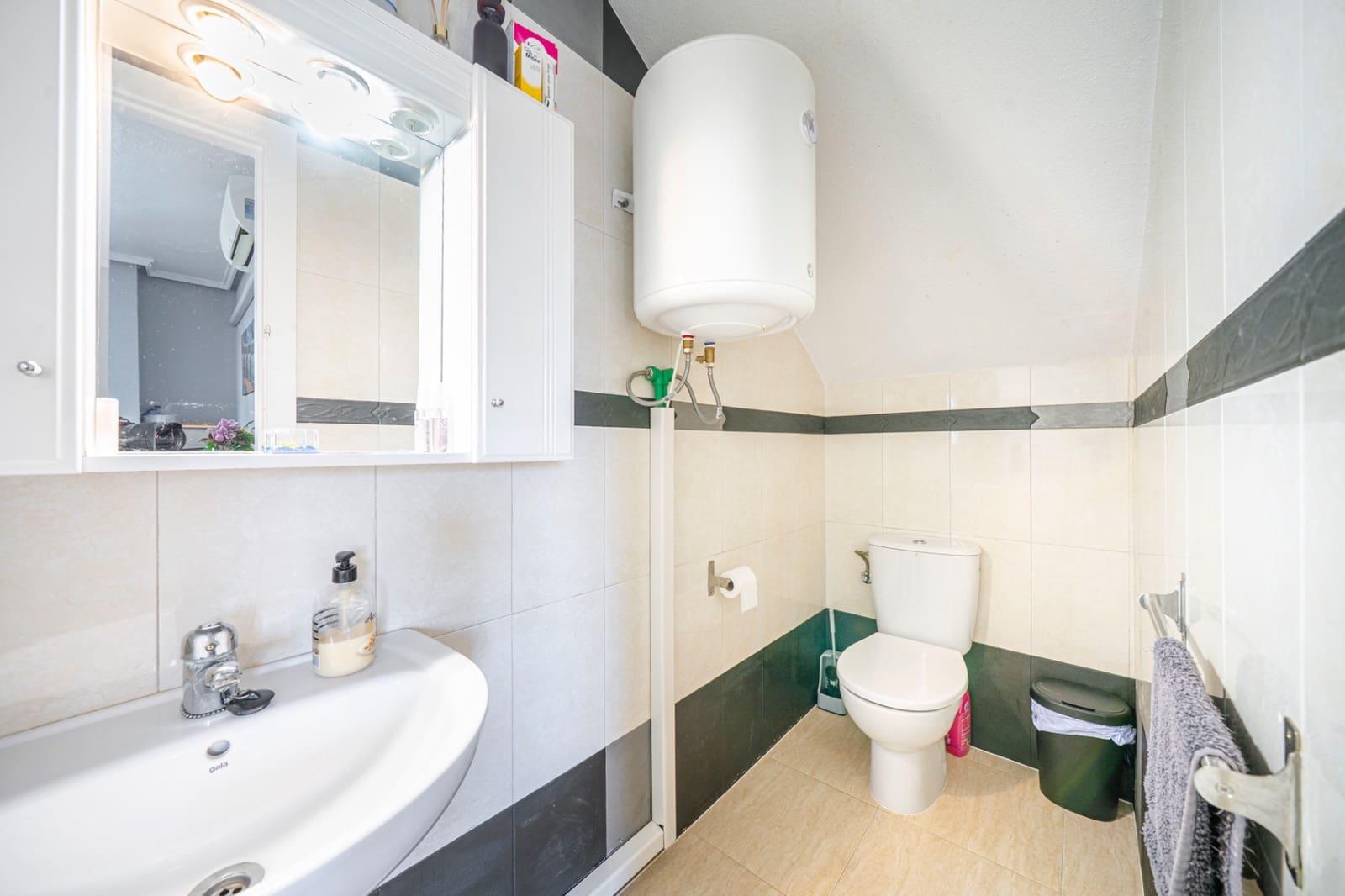 3 soveværelse Villa til salg i Ciudad Quesada med swimmingpool - € 289.000 (Ref: 9922983)
