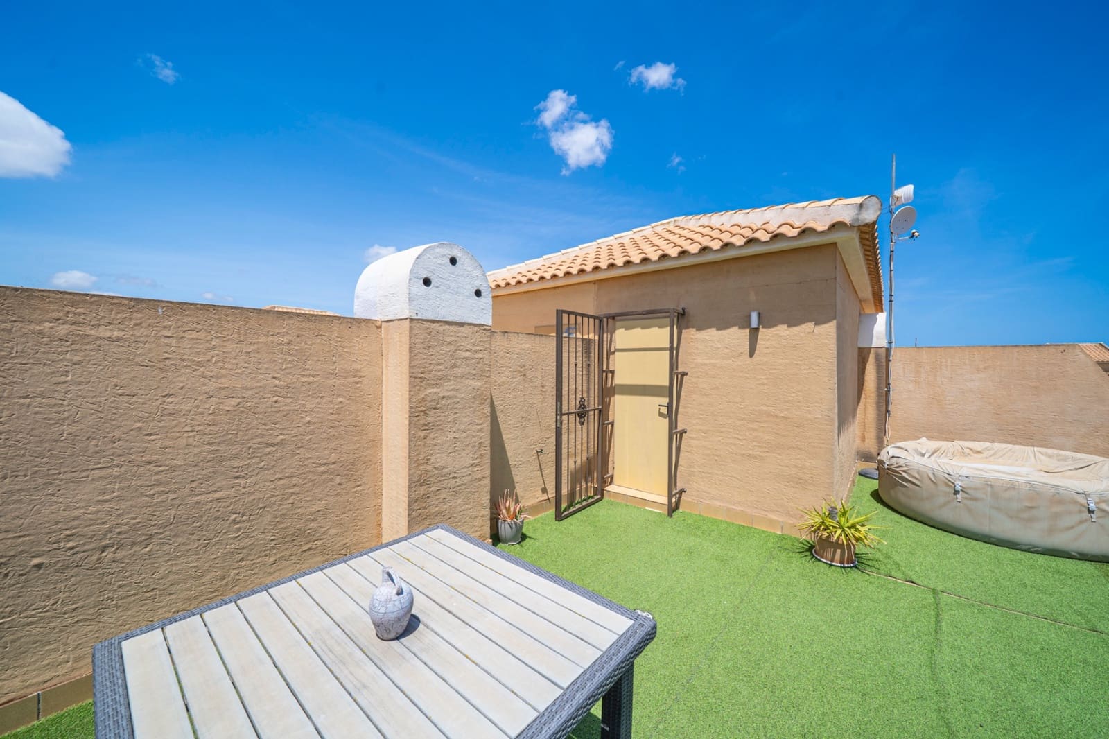 3 soveværelse Villa til salg i Ciudad Quesada med swimmingpool - € 289.000 (Ref: 9922983)