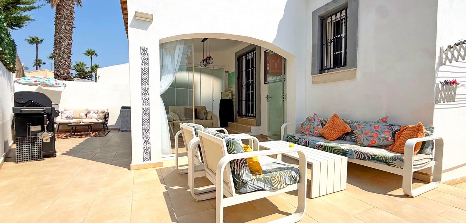 3 soveværelse Villa til salg i Orihuela Costa med swimmingpool - € 424.900 (Ref: 9929630)