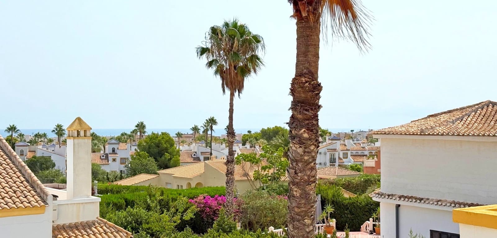 3 soveværelse Villa til salg i Orihuela Costa med swimmingpool - € 424.900 (Ref: 9929630)