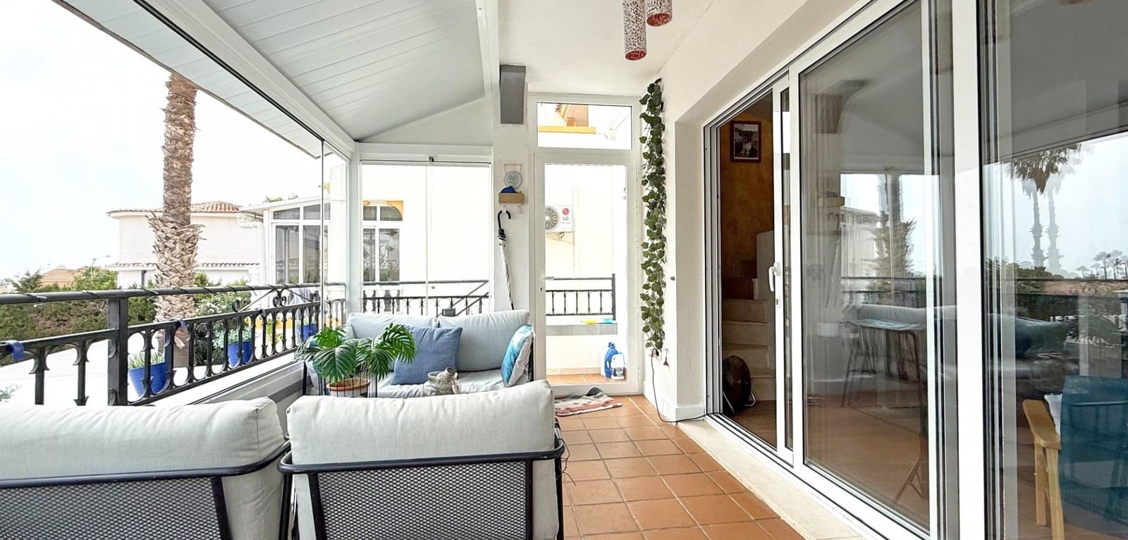 3 soveværelse Villa til salg i Orihuela Costa med swimmingpool - € 424.900 (Ref: 9929630)