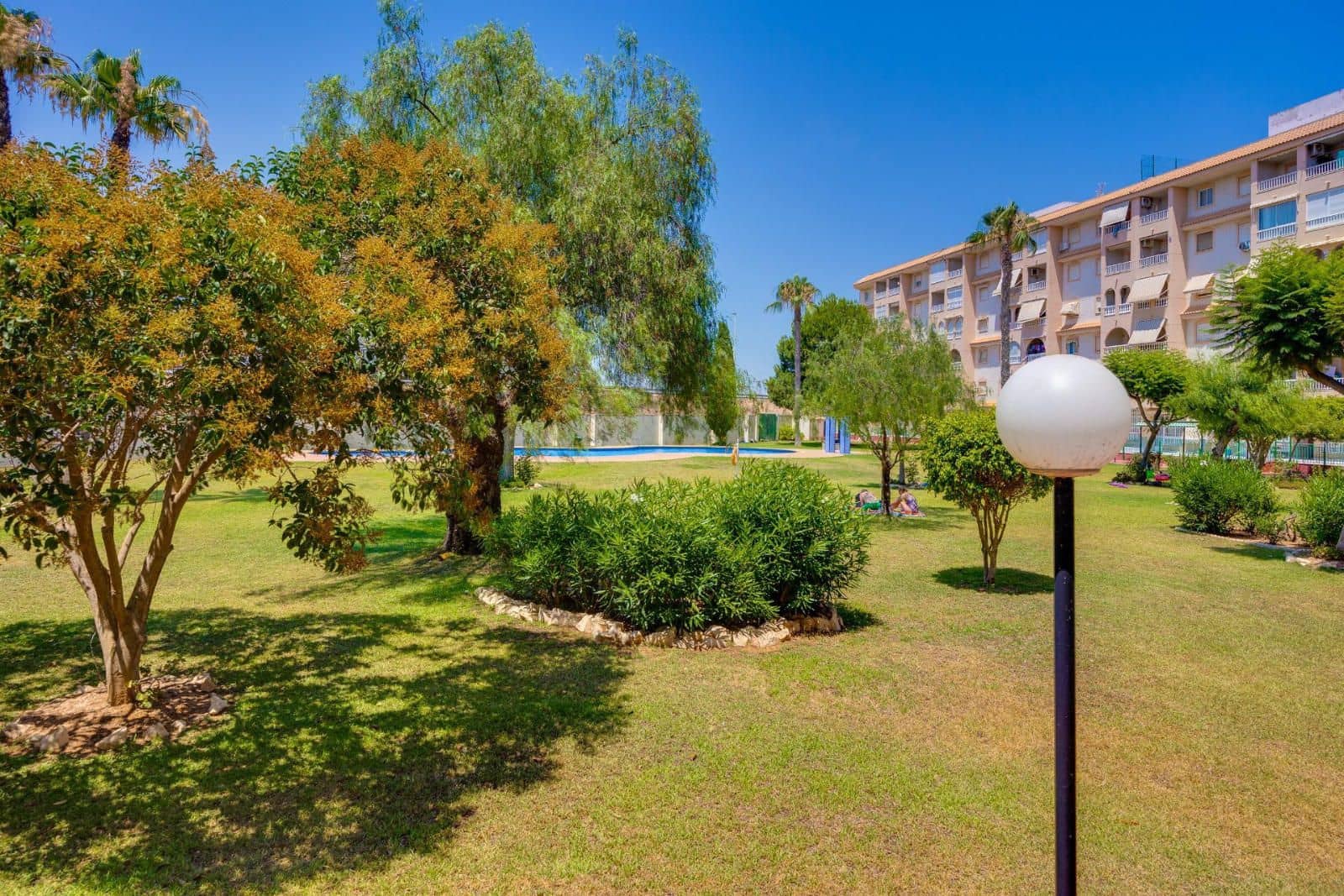 2 slaapkamer Appartement te koop in Torrevieja met zwembad - € 129.969 (Ref: 9944684)