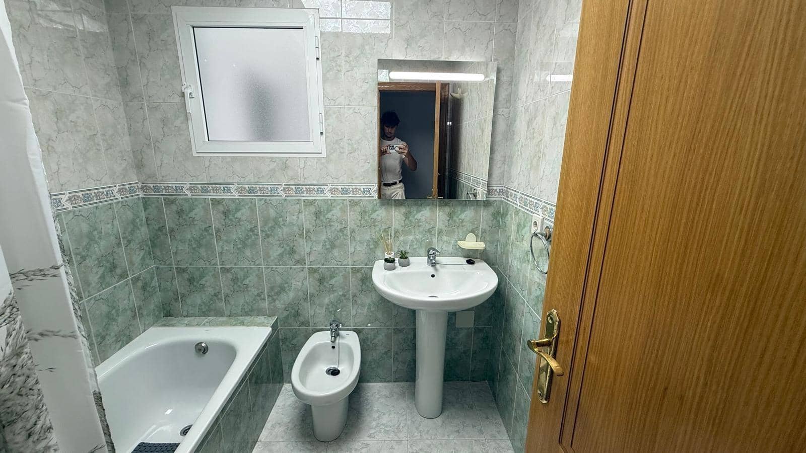 1 soverom Leilighet til salgs i Torrevieja med svømmebasseng - € 110 000 (Ref: 9944689)