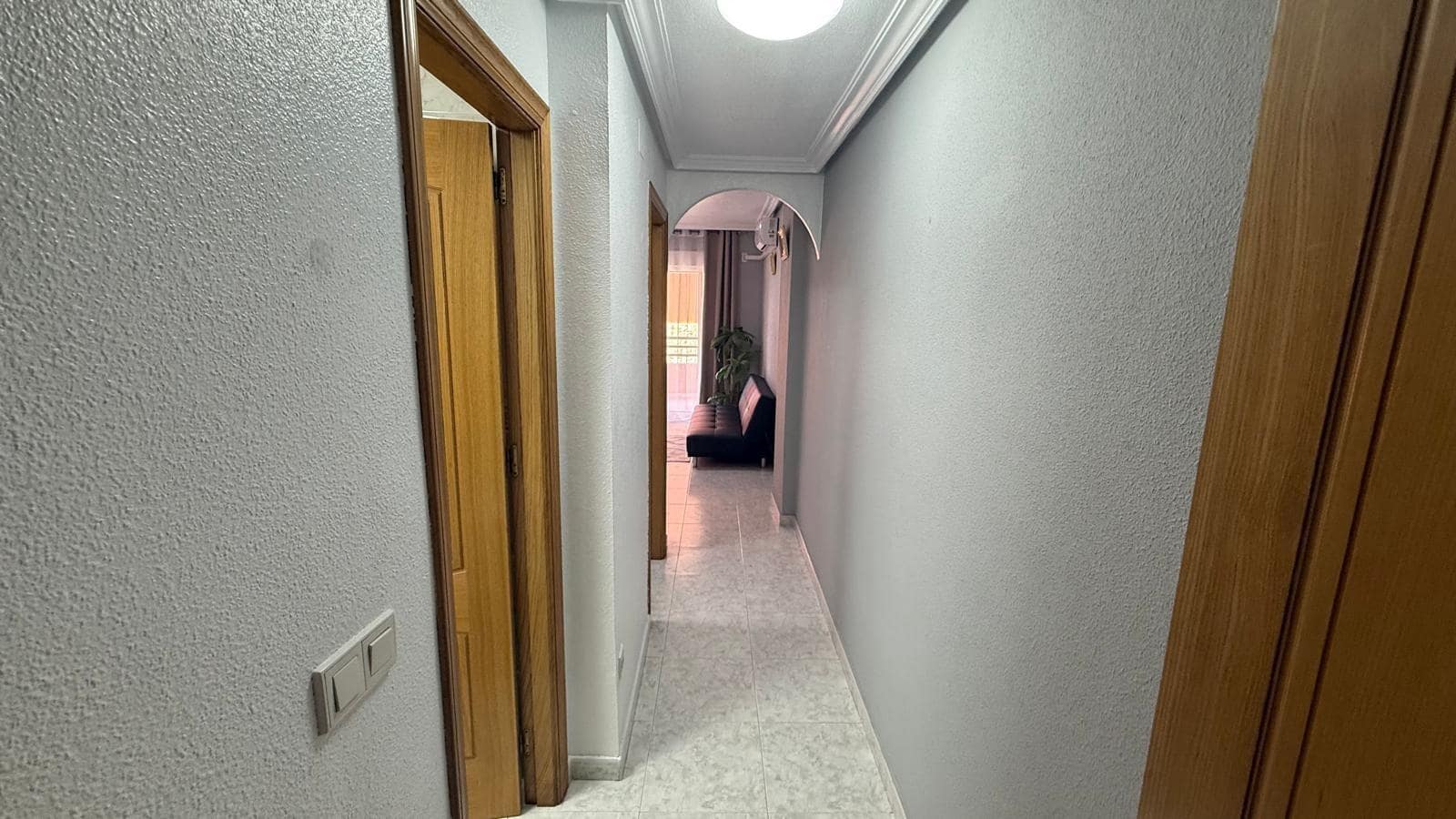 1 soverom Leilighet til salgs i Torrevieja med svømmebasseng - € 110 000 (Ref: 9944689)