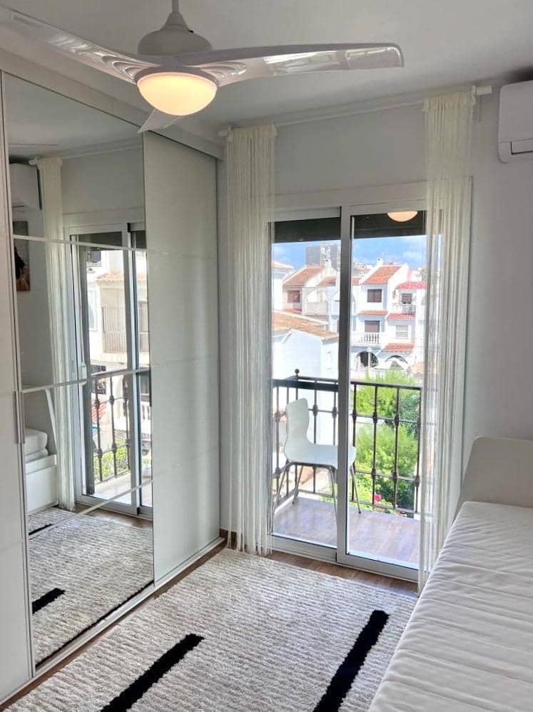 3 soverom Leilighet til salgs i Torrevieja med svømmebasseng - € 210 000 (Ref: 9944690)