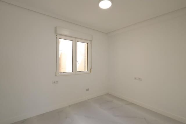 2 sypialnia Penthouse na sprzedaż w Aguamarina, Orihuela z garażem - 239 000 € (Ref: 9944701)