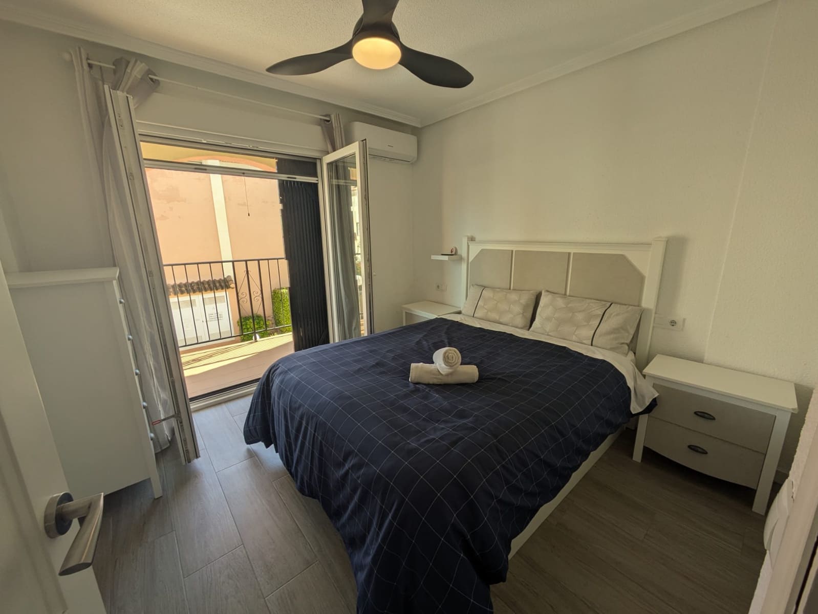 3 slaapkamer Huis te koop in Playa Flamenca met zwembad garage - € 285.000 (Ref: 9953906)