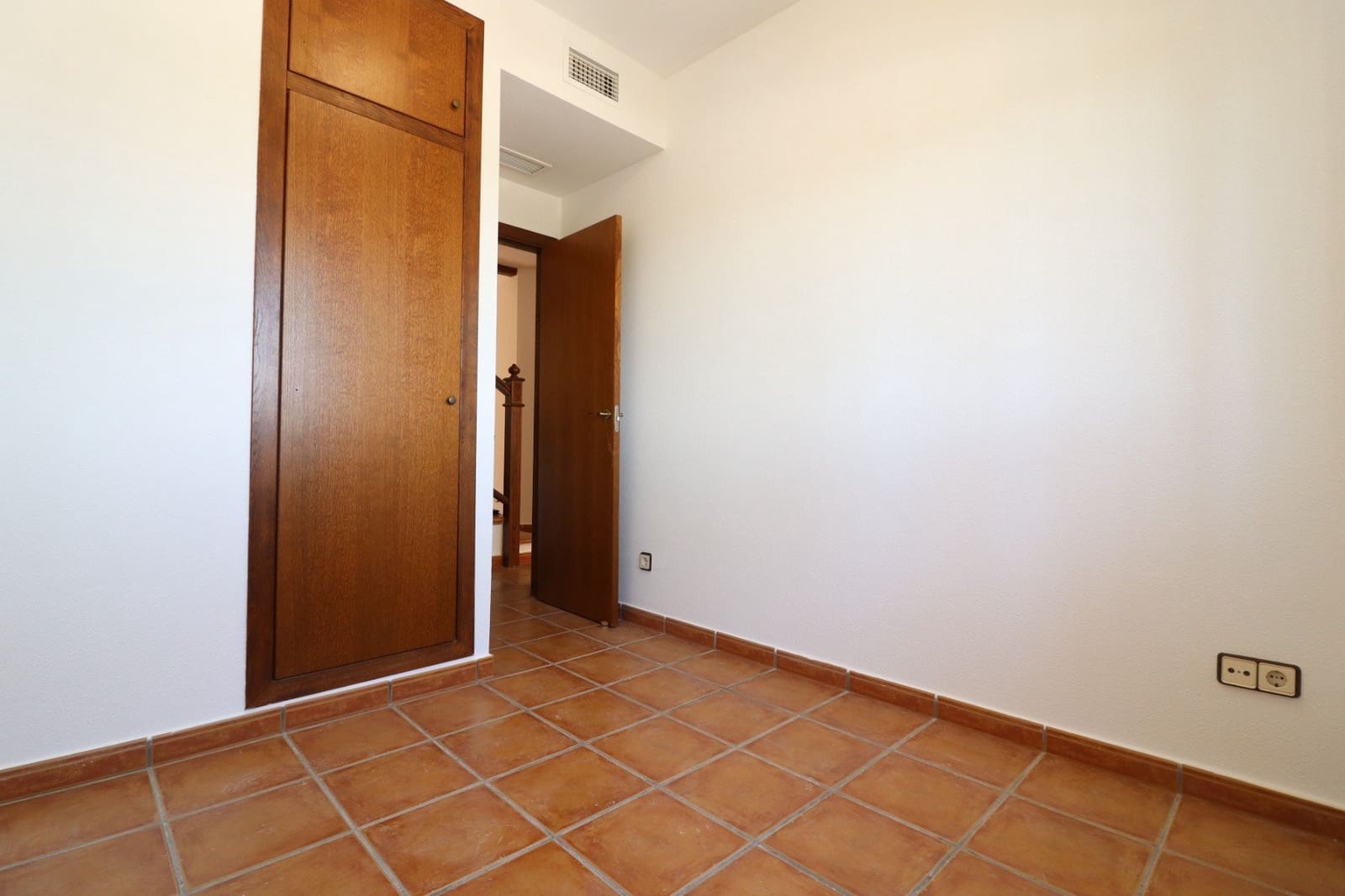 3 soverom Villa til salgs i Algorfa med svømmebasseng garasje - € 235 000 (Ref: 9955347)