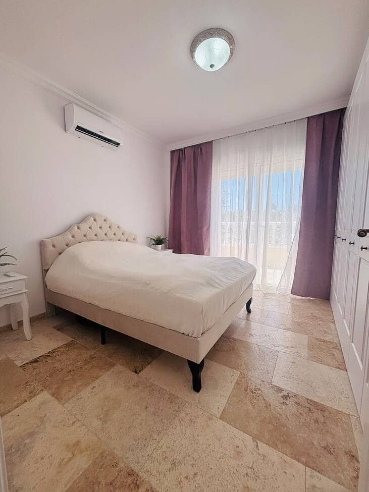 3 bedroom Villa for sale in Villamartin with pool garage - € 250,000 (Ref: 9955352)