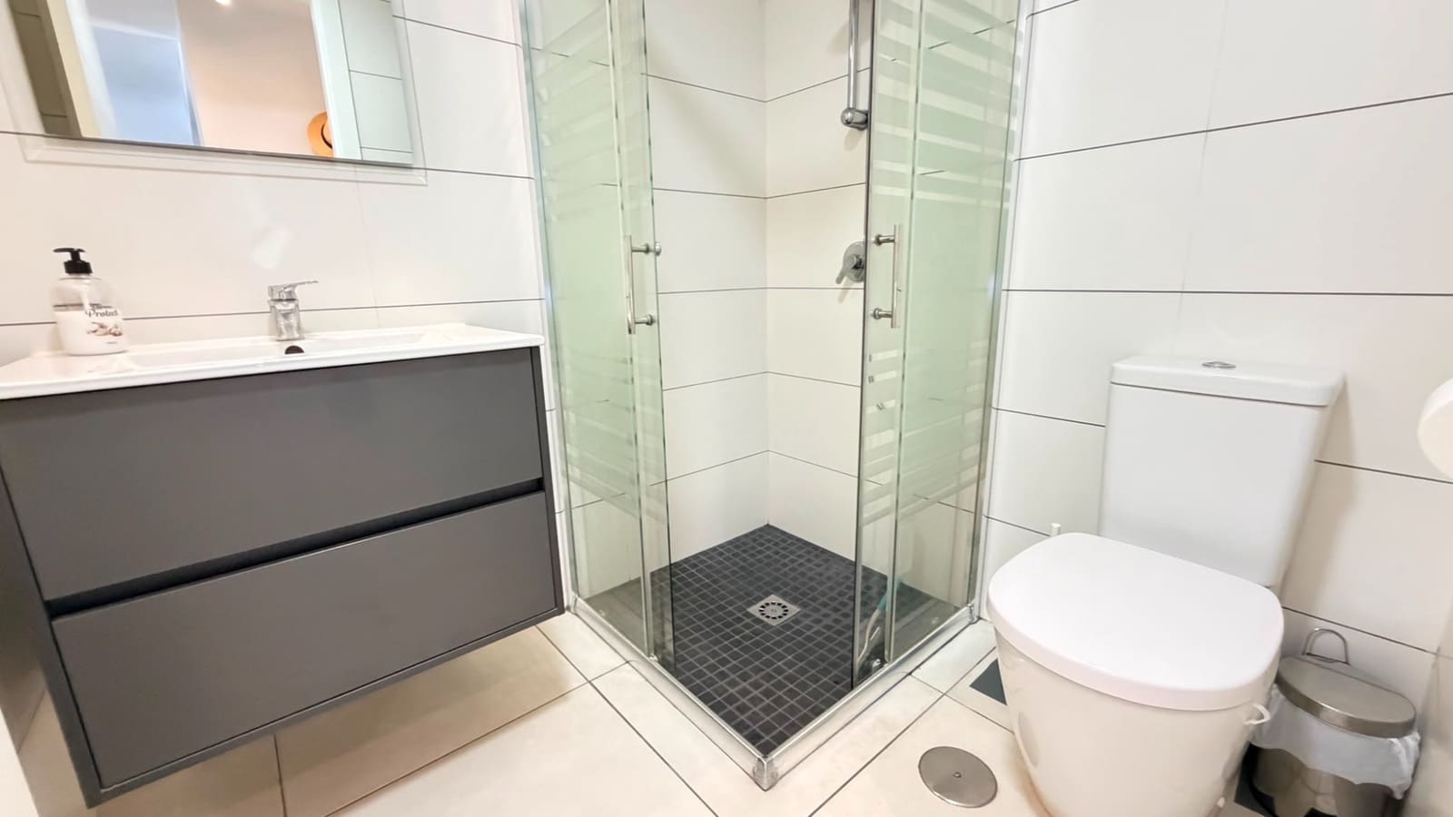 2 quarto Apartamento para venda em Torrevieja com piscina - 235 000 € (Ref: 9966822)