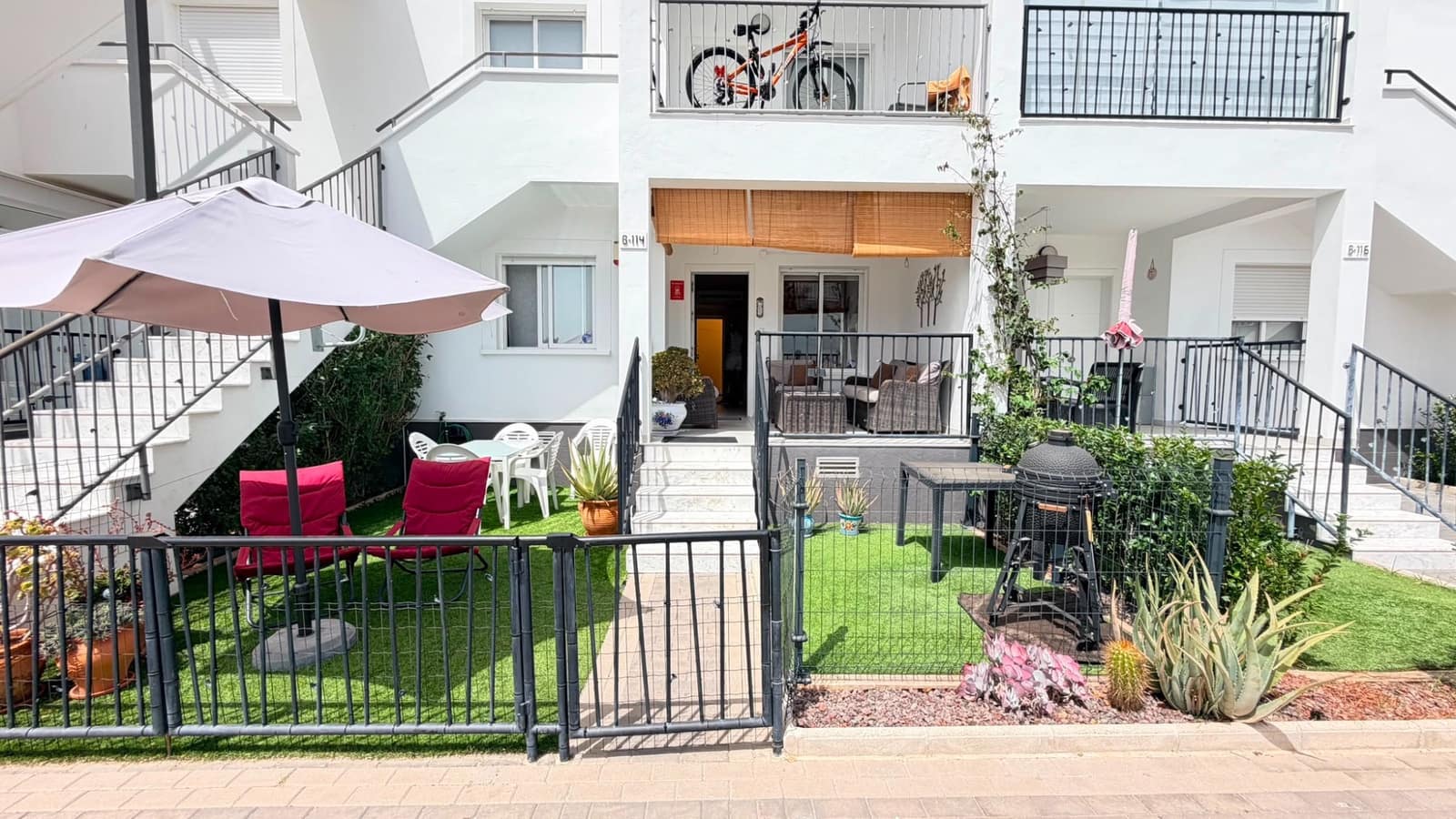 2 quarto Apartamento para venda em Torrevieja com piscina - 235 000 € (Ref: 9966822)