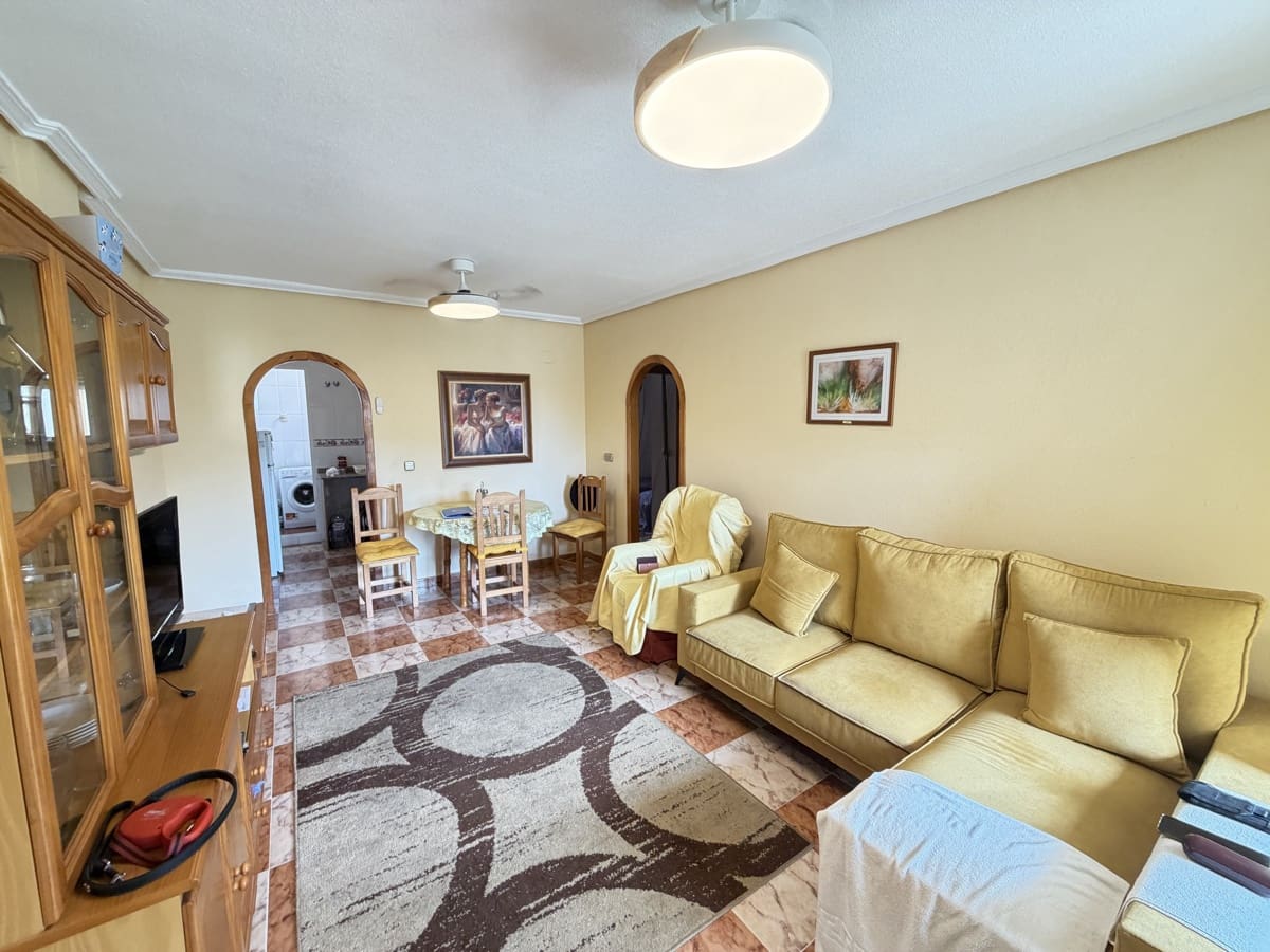 2 soverom Leilighet til salgs i Villamartin med svømmebasseng - € 159 995 (Ref: 9966831)